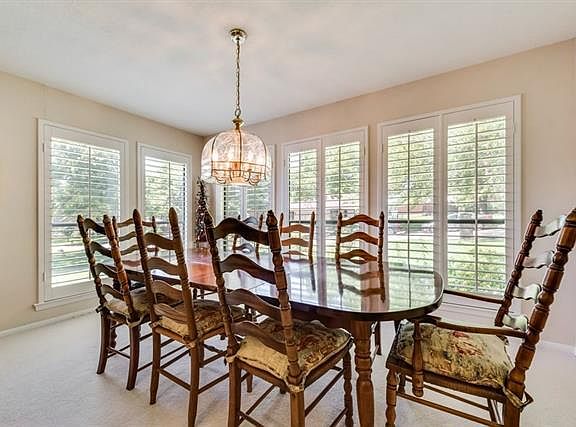 5th image of 301 Rockbrook Dr
