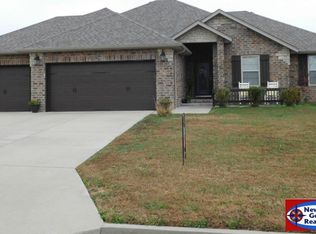 514 W 9th St, Webb City, MO 64870