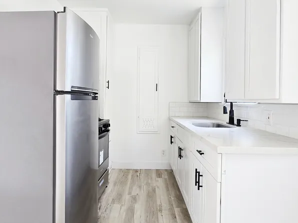 2905 Exposition Blvd #3, Santa Monica, CA 90404