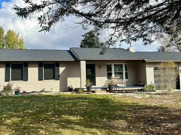 2578 Westward Dr, Traverse City, MI 49685