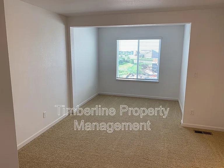 811 Marine Corps Dr — Photo 16