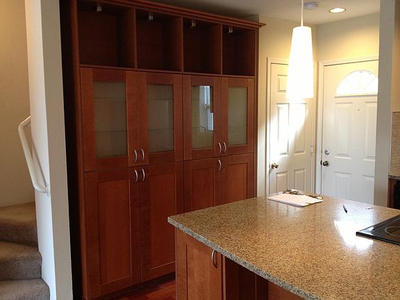 4th image of 2317B Franklin Ave E