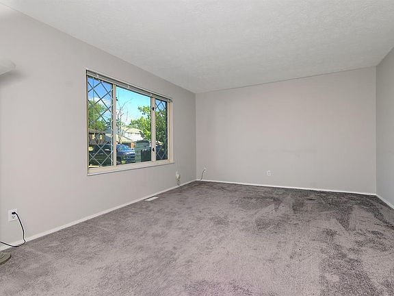 3rd image of 11681 Hinkley Dr