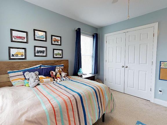 3rd image of 29 Cannon Farm Dr