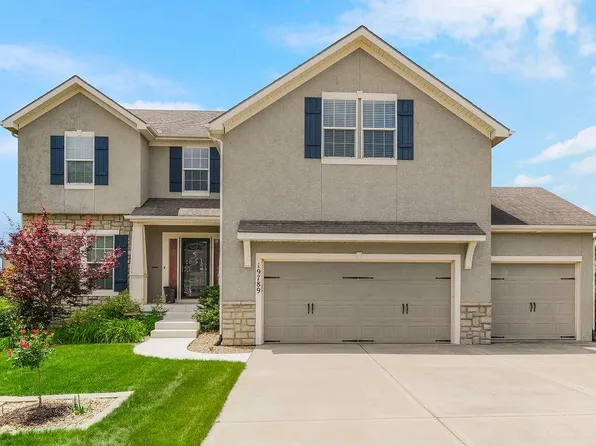 19789 W 120th Ter, Olathe, KS 66061