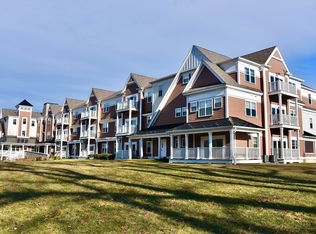 57 Long Point Rd #104, Lakeville, MA 02347