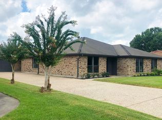 313 Nugent Dr, Port Neches, TX 77651