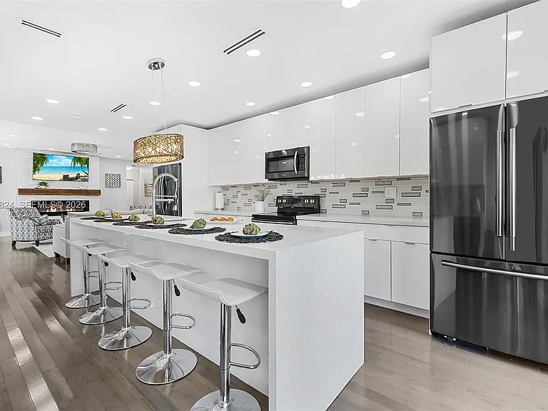2301 E Las Olas Blvd — Photo 17