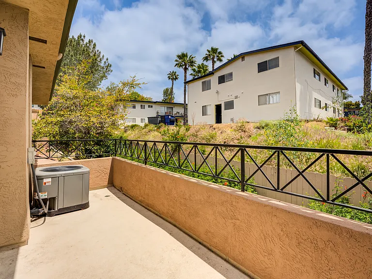 La Mesa Park - Military Housing — Photo 22