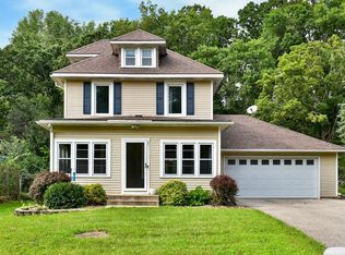 2411 15th St SE, Rochester, MN 55904