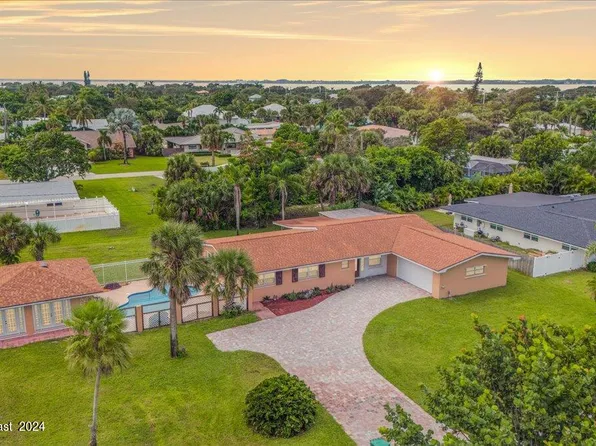 211 Deland Ave, Indialantic, FL 32903