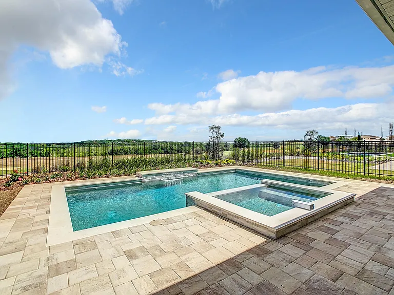 15707 Vetta Dr — Photo 43