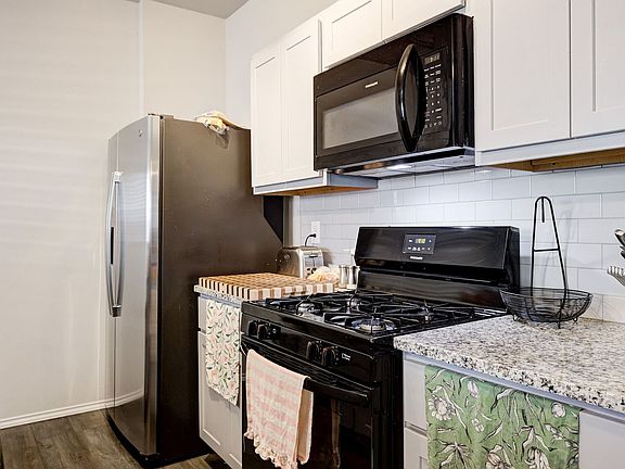 3rd image of 11725 Casey Dr