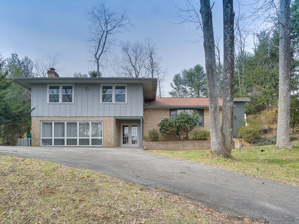 1st image of 1204 Highland Cir