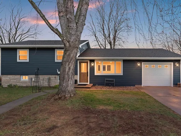 E5760 Waukaunaka St, Weyauwega, WI 54983