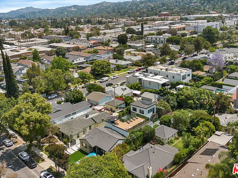 14146 Hortense St — Photo 44
