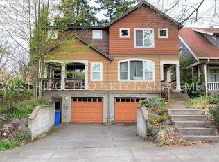 3827 SE Woodward St, Portland, OR 97202