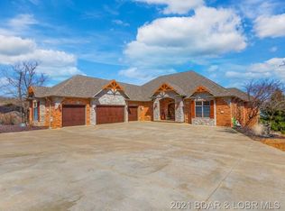 1994 Arrowridge Dr, Roach, MO 65787