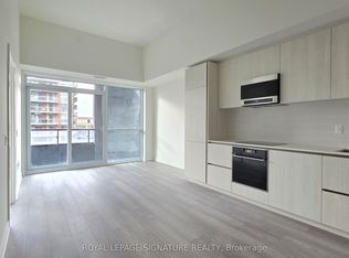 120 Broadway Ave #405, Toronto, ON M4P 1V8