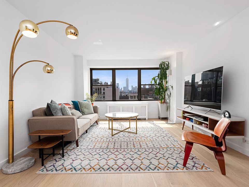 1st image of 10 W 15th St APT 1616