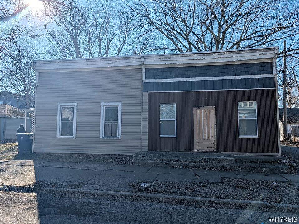 1st image of 165 Erie St