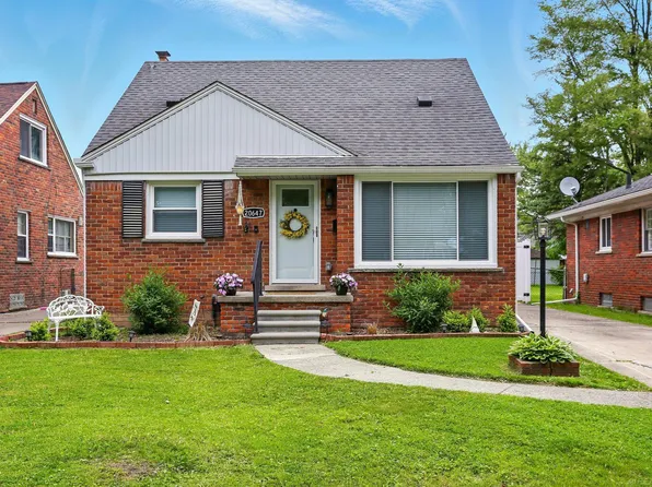 20647 Kenmore Ave, Harper Woods, MI 48225
