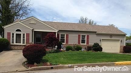 1st image of 1010 E Village Dr