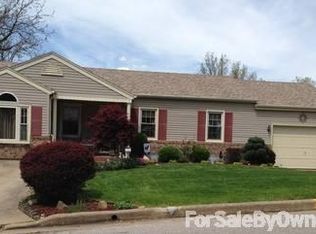 1010 E Village Dr, South Charleston, WV 25309