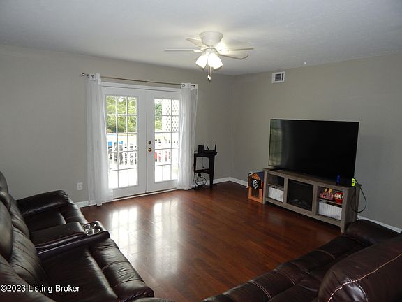 3rd image of 1815 Gardiner Ln APT K99