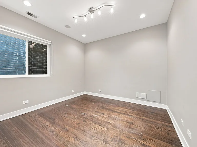 815 N Ashland Ave #3N — Photo 12