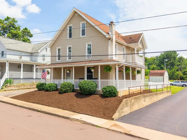 39 E Walnut St, Millville, PA 17846