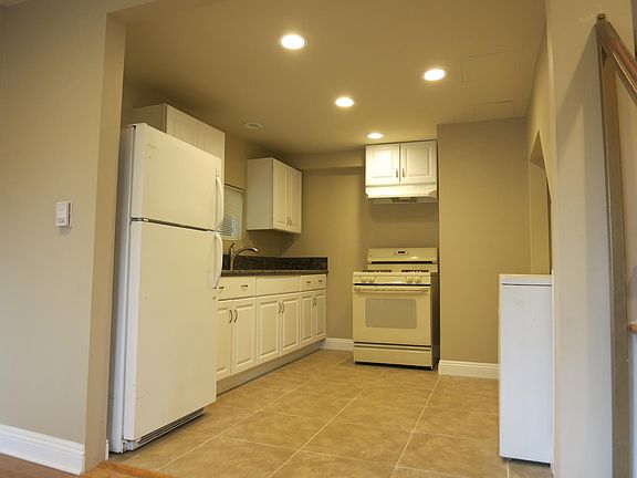 5th image of 715 Pacific Ave