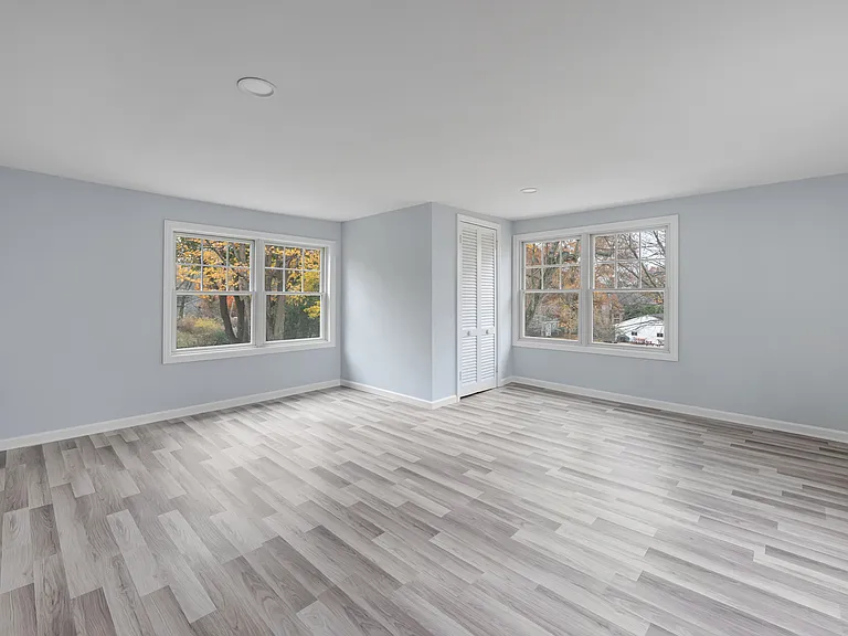 684 Closter Dock Rd — Photo 30