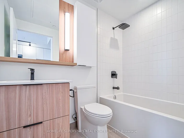 5 Defries St #1611 — Photo 4