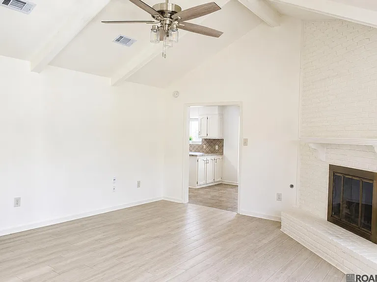 13523 Willowridge Ave — Photo 6