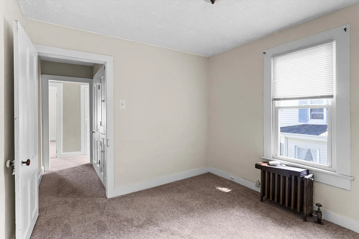 420 Center Street - 1 — Photo 3