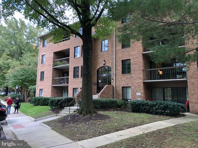 5809 Edson Ln APT 203, Rockville, MD, 20852