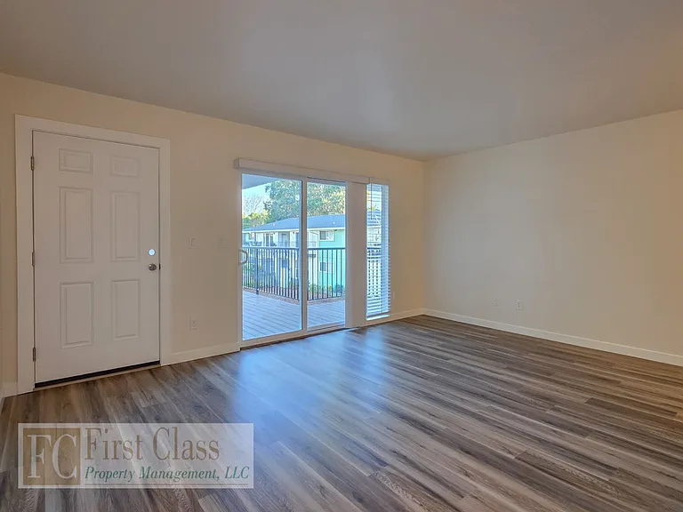 Westview Terrace — Photo 58