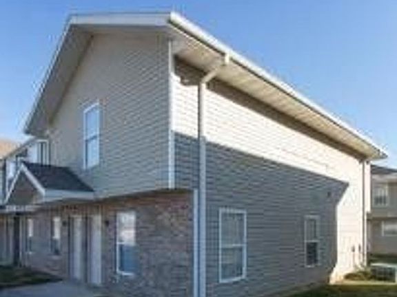2nd image of 5550-5596 N White St #B62056d81