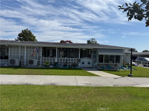 1641 Monterey Rd #M2-18a, Seal Beach, CA 90740