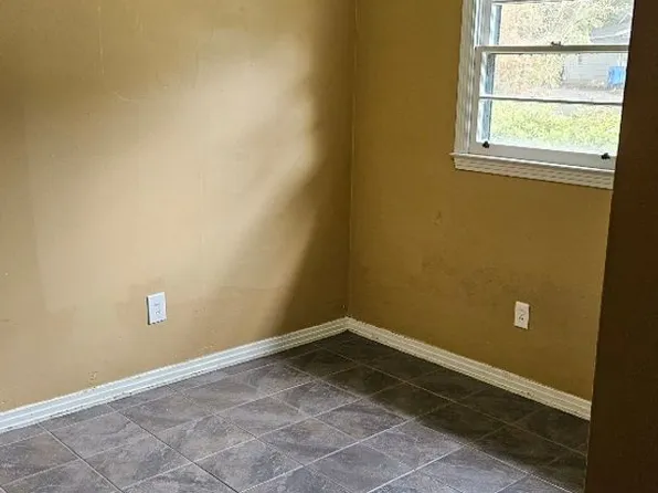 1263 Amelia Ave, Mobile, AL 36608