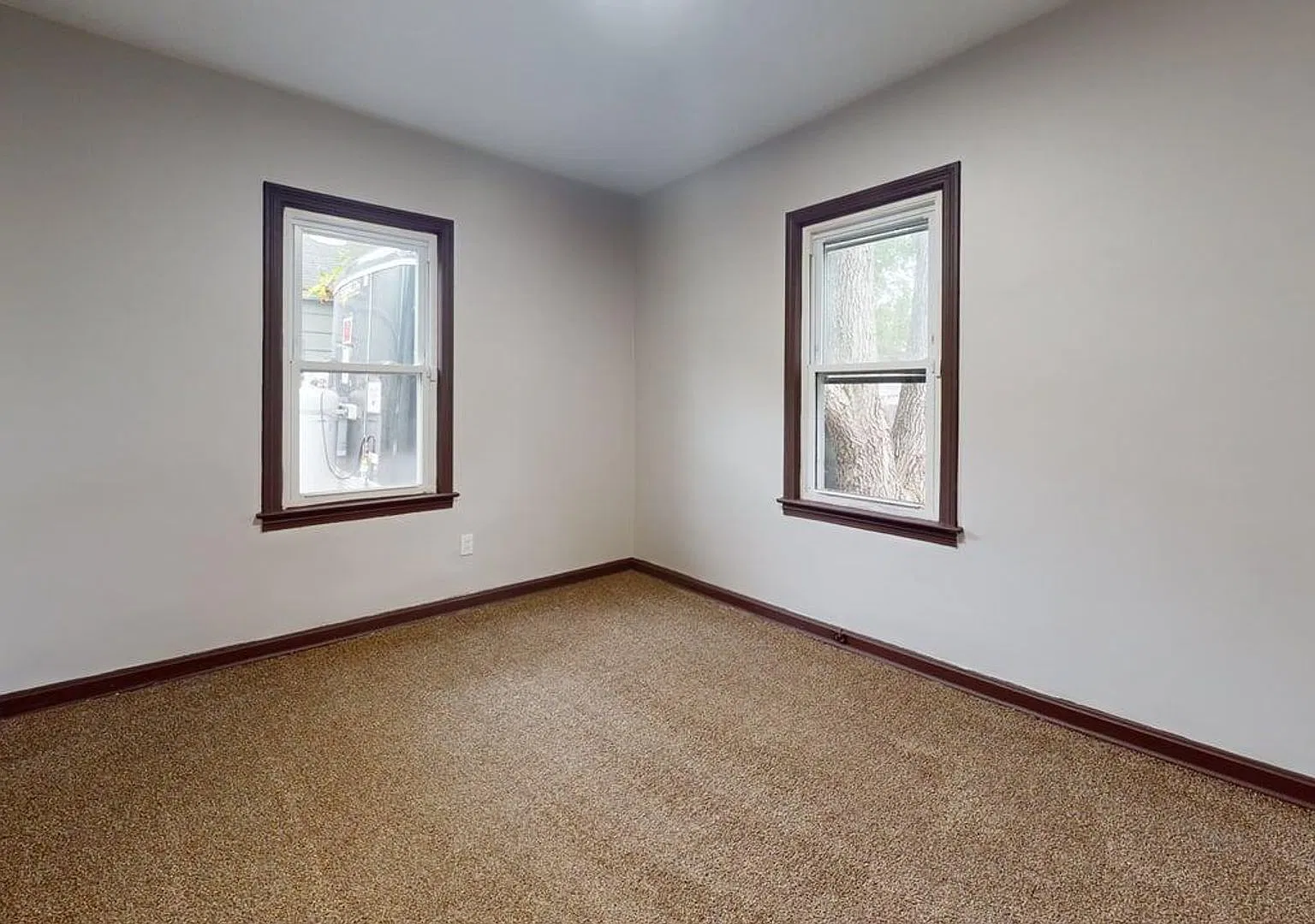 Akron 2 Bedroom Single Family Home — Photo 2