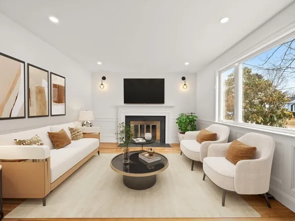 171 Carey Cir, Stoughton, MA 02072