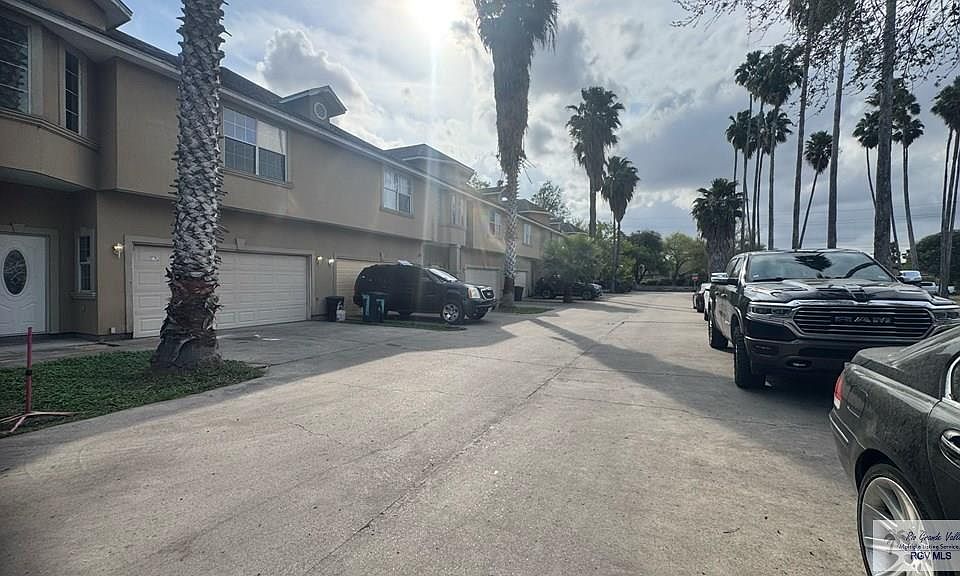 1st image of 142 Country Club Rd