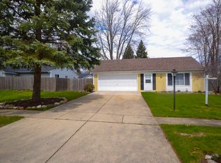 23 Pembrooke Rd, Montgomery, IL 60538