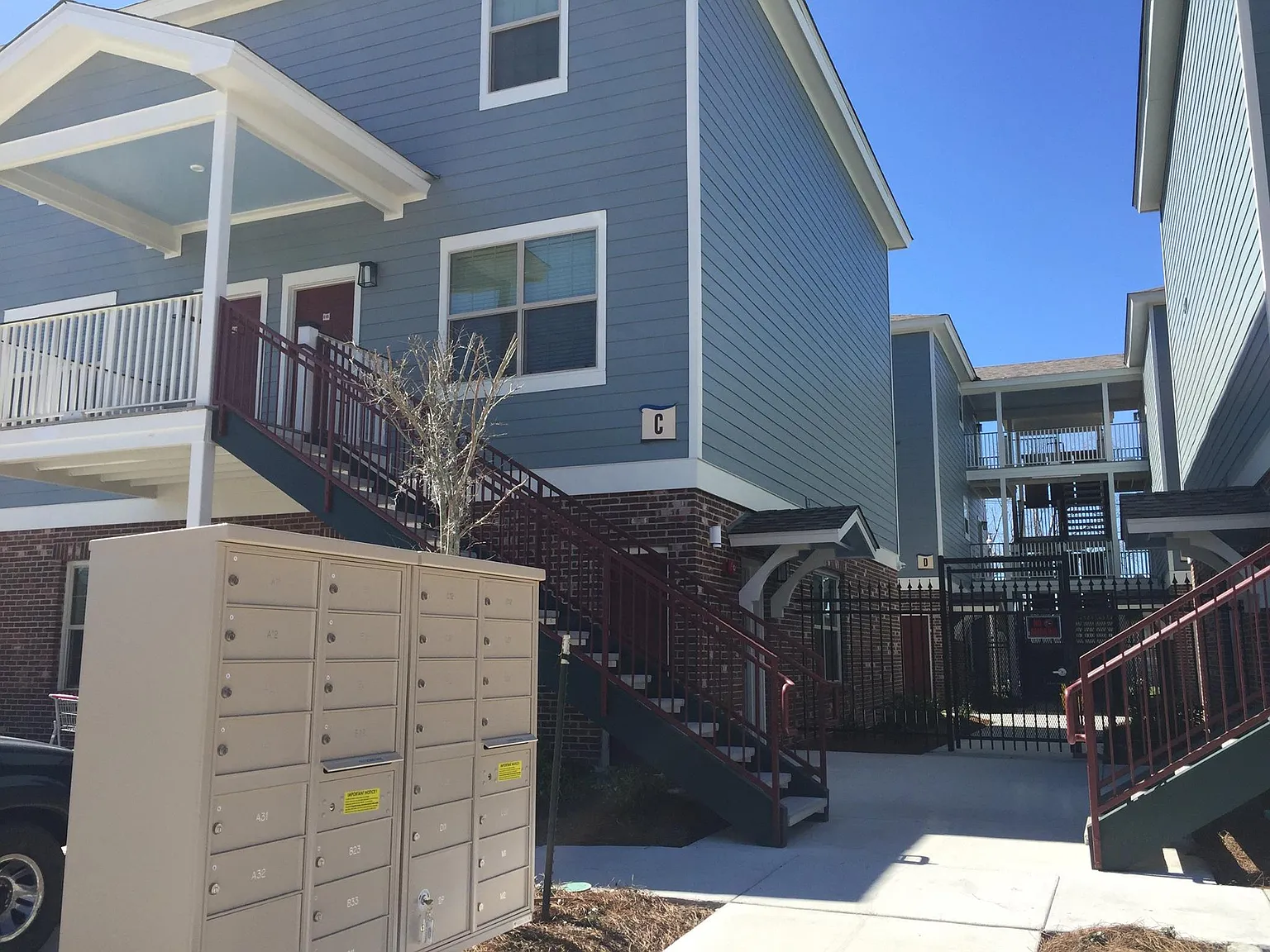 Marina Vista — Photo 4
