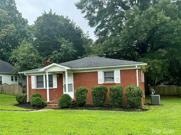 2613 McGill St, Kannapolis, NC 28081