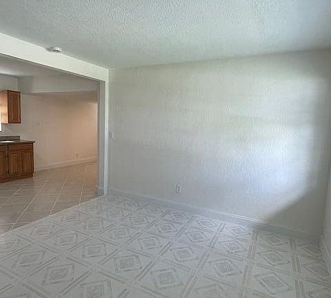 4th image of 6416 SW 24th St