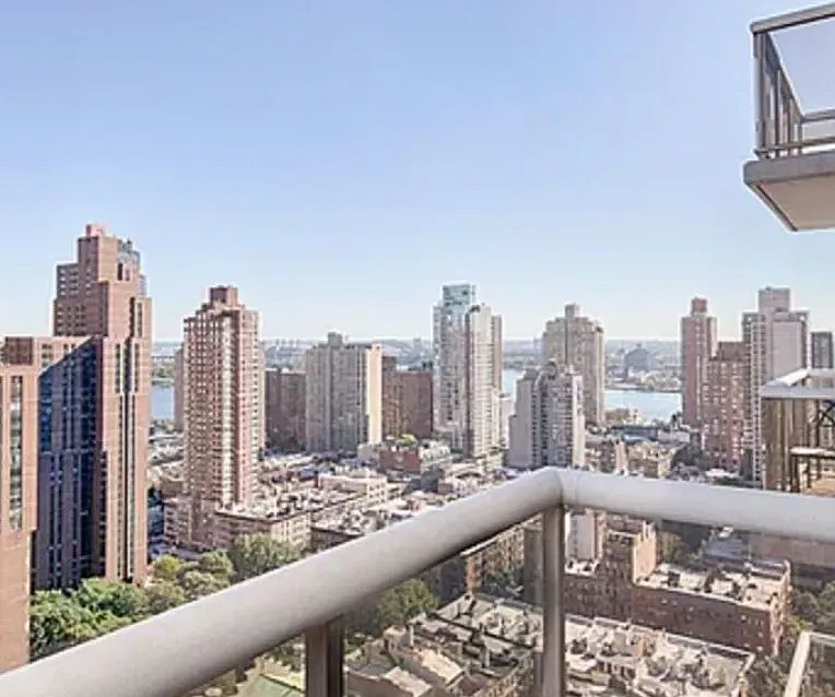 1st image of 200 E 89th St Floor 16