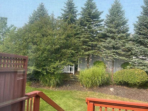 4th image of 4587 Stauffer Ave SE